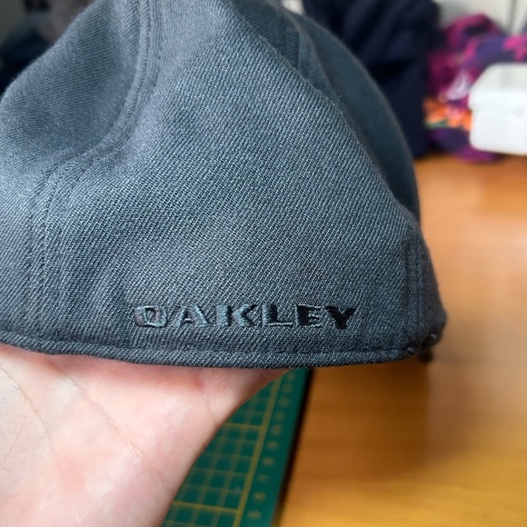 Oakley Classic Camo Logo a-flex hat - Picture 5 of 11